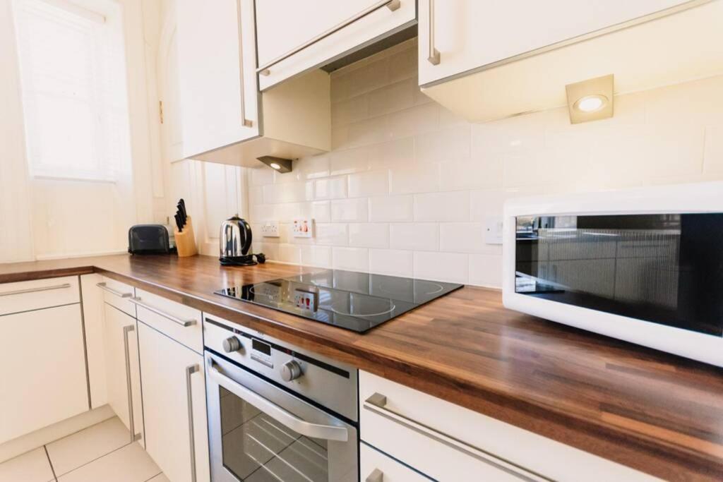 Atholl Apartment - A Unique Apartment In Countryside Park With Wifi And Access To Pool And Bar Perth Dış mekan fotoğraf